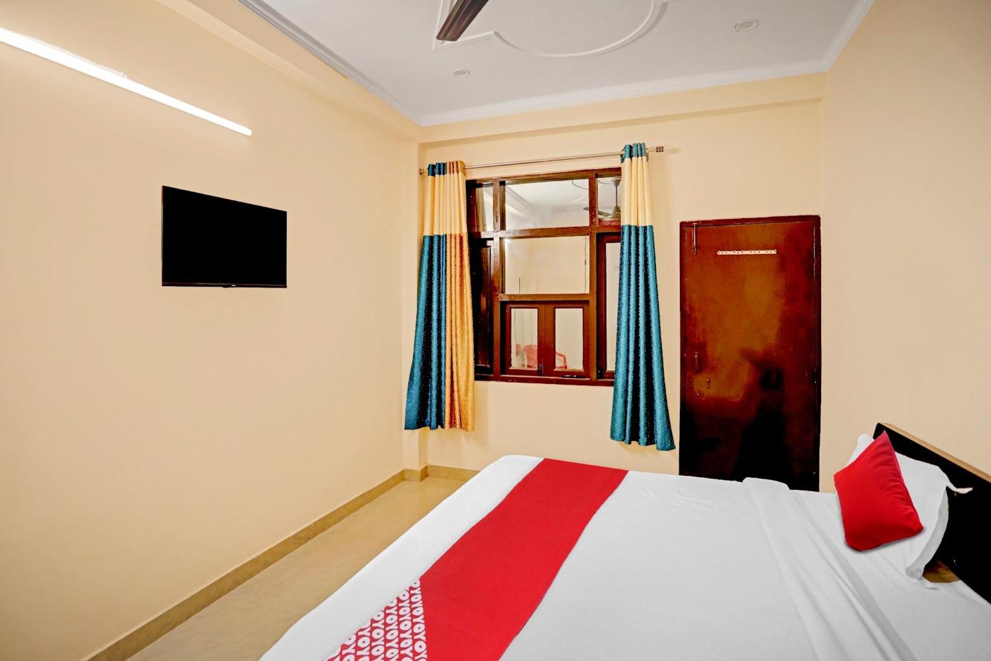 Hotel O Pari Hotel Газиабад Экстерьер фото