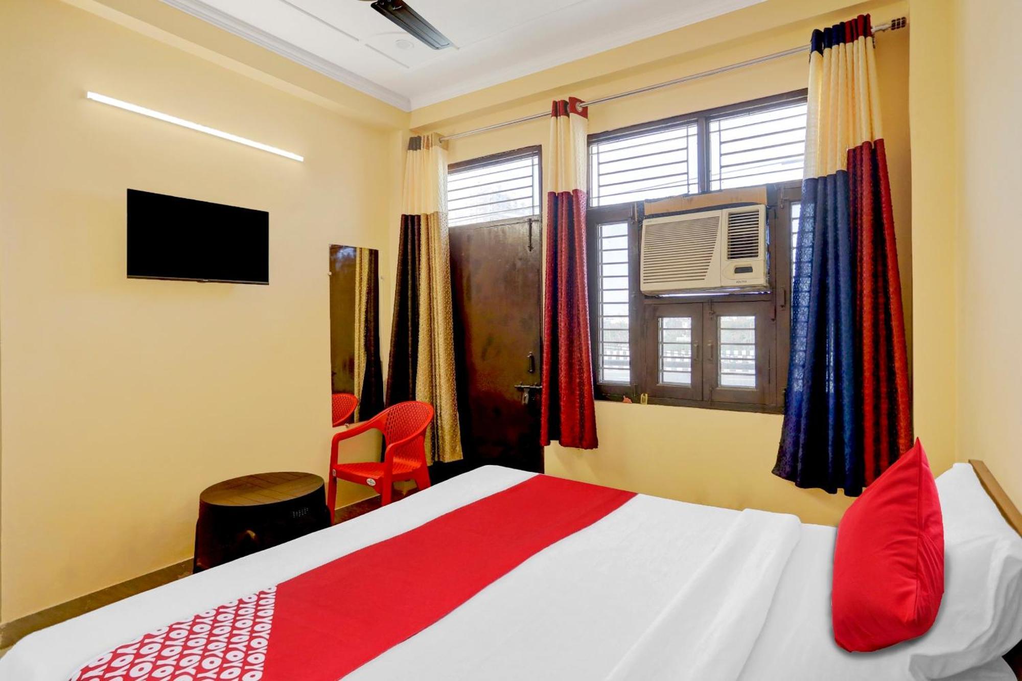 Hotel O Pari Hotel Газиабад Экстерьер фото